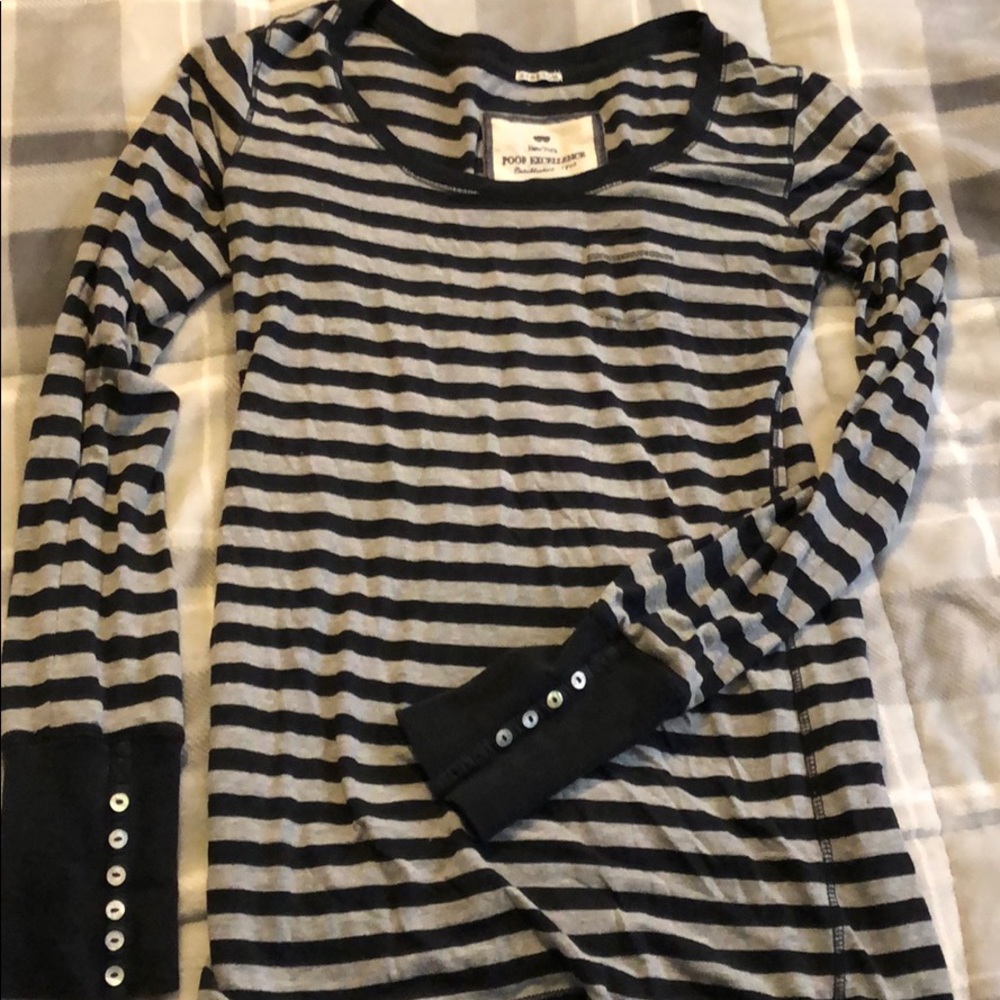 Stripped long sleeve shirt